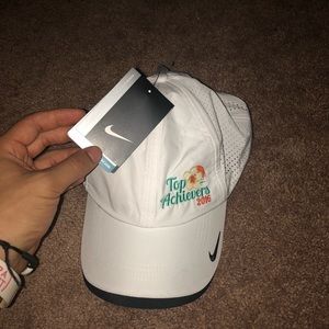 NWT Nike custom adjustable Velcro hat